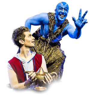 aladin-musical-flaschengeist-szene-theater-liberi.png Aladin hält eine goldene Wunderlampe in den Händen, während hinter ihm ein fröhlicher, blau bemalter Flaschengeist mit erhobenen Fingern erscheint.