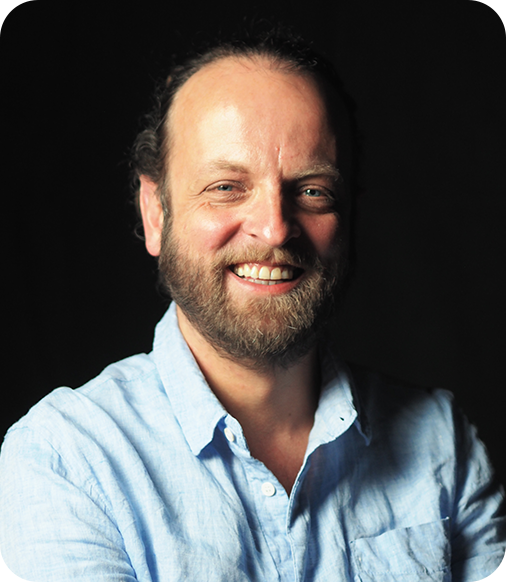 Lars Arend – Inhaber Auf dem Bild ist Lars Arend, Inhaber von Theater Liberi.